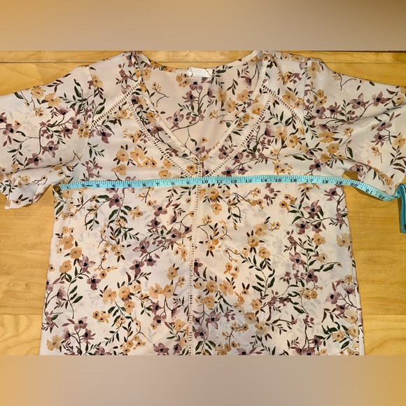 Sienna Sky Floral Boxy Blouse - Picture 9 of 10